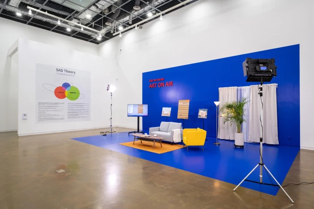 SAD School of Artists Development — Art on Air home-shopping set and SAD Theory, Cheongju Art Studio, 2020